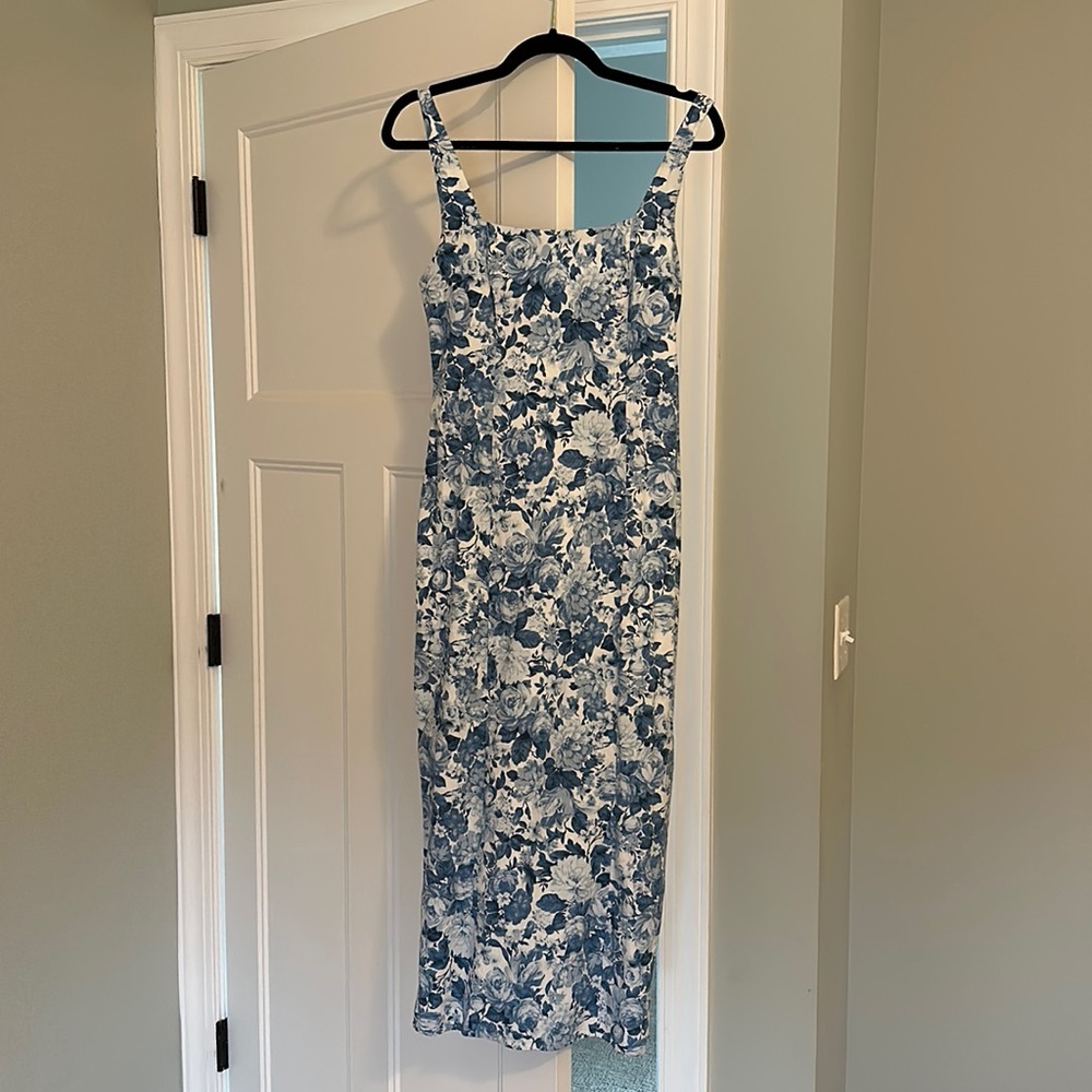 Size M Abercrombie dress